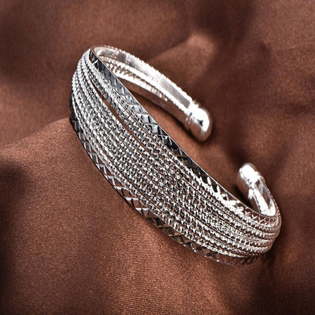 Pulseras de puño ajustable con brazalete abierto de plata para mujer de moda